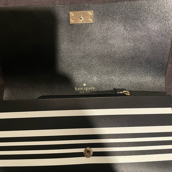 Kate Spade wallet - Picture 3 of 9